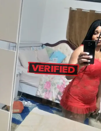love sex Find a prostitute Dhihdhoo