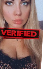 Adrienne sex Prostituta Camarate