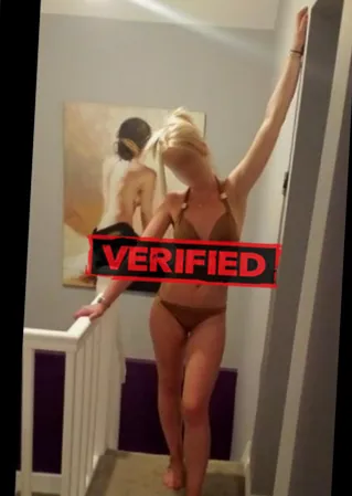 Angela Sex Finde eine Prostituierte Bloß