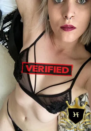 Angelina fucker Prostitute Tra Mhor
